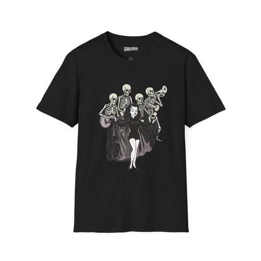 Matanme Porque Me Muero Unisex Softstyle T-Shirt, Halloween Party Tee, Fun Graphic Shirt, Gift for Music Lovers, Spooky Themed Apparel